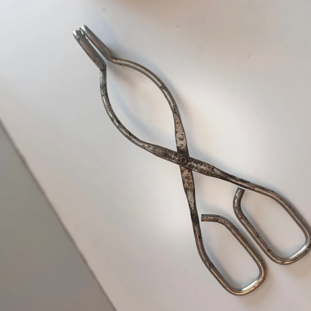 Vintage Silver Tone Metal Kitchen Tongs Serving Food‎ Sugar Ice Tong Scissor